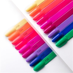 Green Grass, No. 728, Gelpolish, Molly Nails